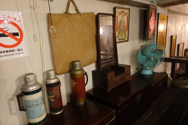 陶轤食堂:(胖樺食記) 三峽必吃美食「陶轤食堂」,以茶入菜的簡約美味佐以古色文物