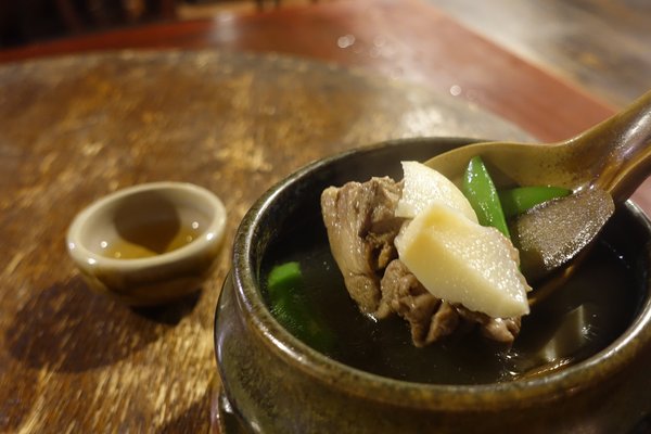 陶轤食堂:(胖樺食記) 三峽必吃美食「陶轤食堂」,以茶入菜的簡約美味佐以古色文物