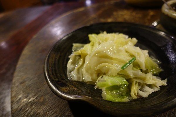 陶轤食堂:(胖樺食記) 三峽必吃美食「陶轤食堂」,以茶入菜的簡約美味佐以古色文物