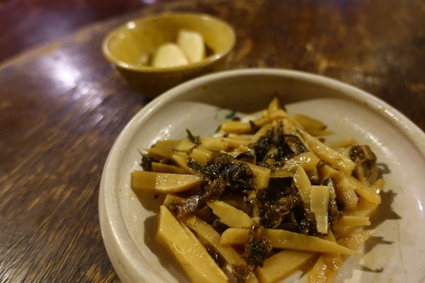 陶轤食堂:(胖樺食記) 三峽必吃美食「陶轤食堂」,以茶入菜的簡約美味佐以古色文物