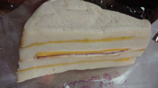 洪瑞珍三明治(中山店)：＊台中名產～洪瑞珍三明治！滿漢 原味 芝士 全麥＊