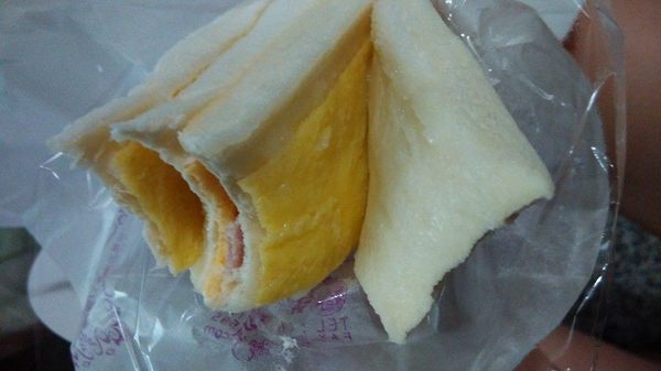 洪瑞珍三明治(中山店)：＊台中名產～洪瑞珍三明治！滿漢 原味 芝士 全麥＊