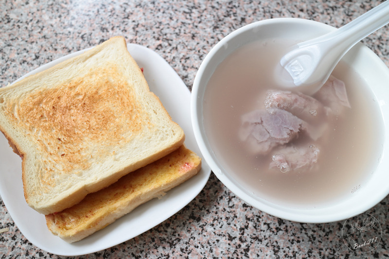 Banbi217 美食旅遊: 台中阿斗伯冷凍芋、烤吐司、綠豆湯、熱豆花、木耳蓮子湯(台中市中區美食)