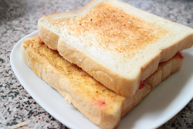 Banbi217 美食旅遊: 台中阿斗伯冷凍芋、烤吐司、綠豆湯、熱豆花、木耳蓮子湯(台中市中區美食)