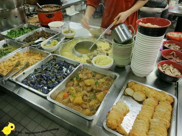 台中第二市場-聰明控肉飯vs李海控肉飯,控肉大對決-李海魯肉招牌