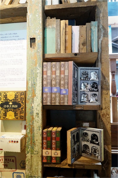 宮原眼科(Miyahara)：[台中追五月天小旅行]台中 宮原眼科~不用吃冰淇淋也讓人眼睛吃冰淇淋啊