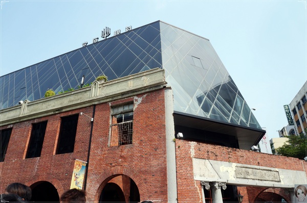 宮原眼科(Miyahara)：[台中追五月天小旅行]台中 宮原眼科~不用吃冰淇淋也讓人眼睛吃冰淇淋啊