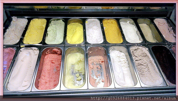 472379_568438399843539_1197658105_o