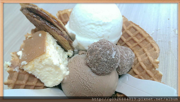 478623_568439156510130_571045990_o