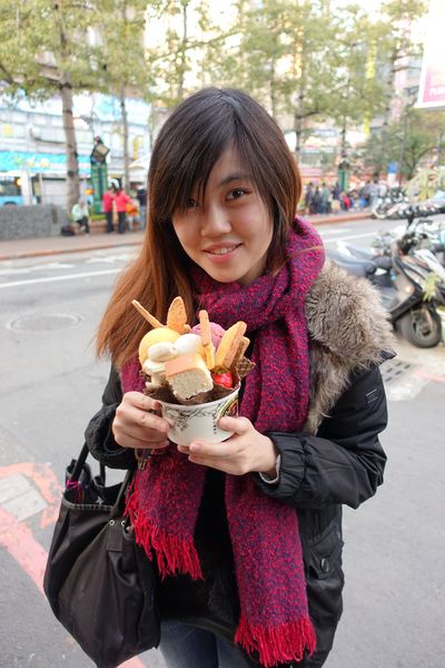 宮原眼科：(胖樺食記)台中必訪好吃冰淇淋「宮原眼科」。各種道地伴手禮復古道地名不虛傳