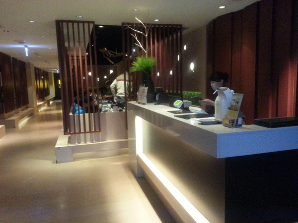 品田牧場(台中中友店)：台中中友-- 品田牧場