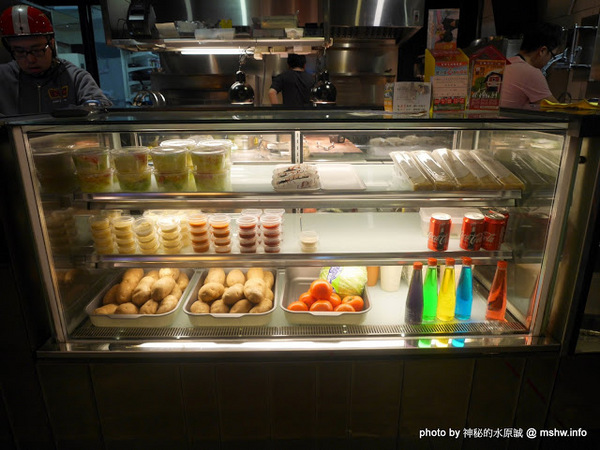 Pash Burger 傻子漢堡：【食記】台中Pash Burger 傻子漢堡@西區文化中心&國立美術館&刑務所演武場 : 儘管美味, 但令人不禁感嘆到底是開的是傻子@@ 還是來吃的是傻子？