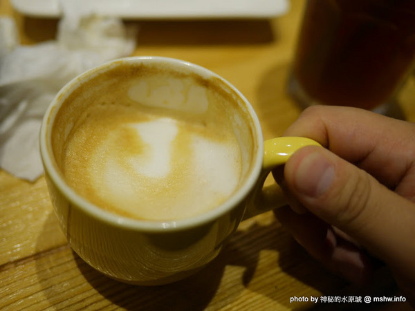 Pash Burger 傻子漢堡：【食記】台中Pash Burger 傻子漢堡@西區文化中心&國立美術館&刑務所演武場 : 儘管美味, 但令人不禁感嘆到底是開的是傻子@@ 還是來吃的是傻子？