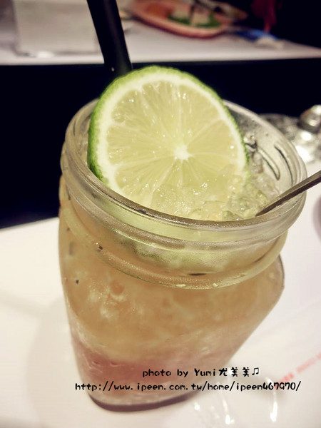 瓦城泰式料理(台中新時代店)：【台中食記】香辣美味一次滿足!!全國泰式餐飲連鎖第一大品牌@瓦城泰式料理(新時代百貨4樓)