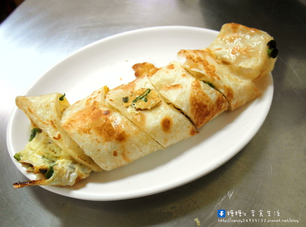 三佳早餐(民權店):〖台中│美食〗三佳早點(民權店) ❤ 火車站附近超人氣排隊早餐!!推薦他們家的燒餅油條,口感香脆不油膩,讓糖糖吃完又想再來一個!!