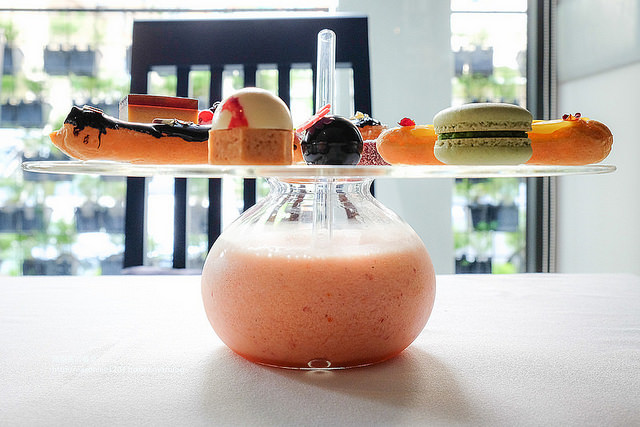 27625625252_837575e3d1_c