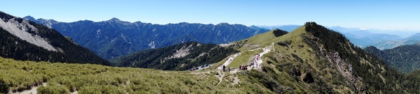 合歡山主峰：2015.05.16 合歡賞高山杜鵑 (圖多)