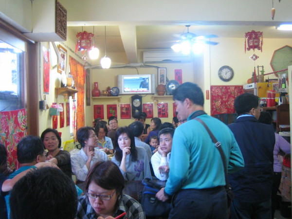 張吳記什錦麵：超大什錦麵體驗之吃了一肚子火