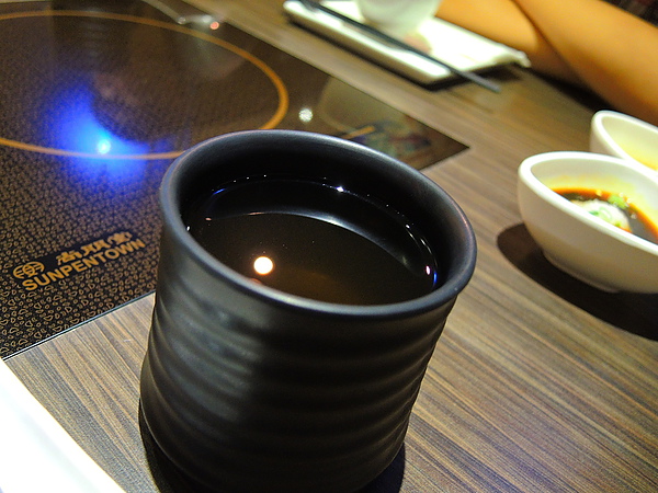 聚北海道昆布鍋(斗六家樂福店)：(食記) 斗六。聚北海道昆布鍋