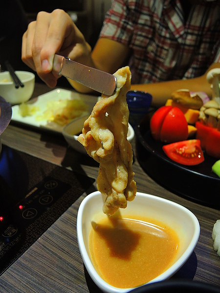 聚北海道昆布鍋(斗六家樂福店)：(食記) 斗六。聚北海道昆布鍋