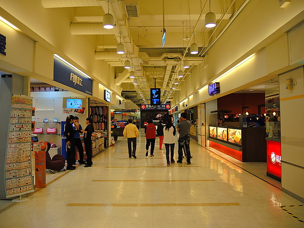 聚北海道昆布鍋(斗六家樂福店)：(食記) 斗六。聚北海道昆布鍋