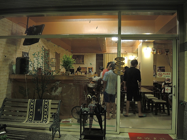 常璟紙火鍋：(食記) 常璟紙火鍋 & 龍潭路小吃