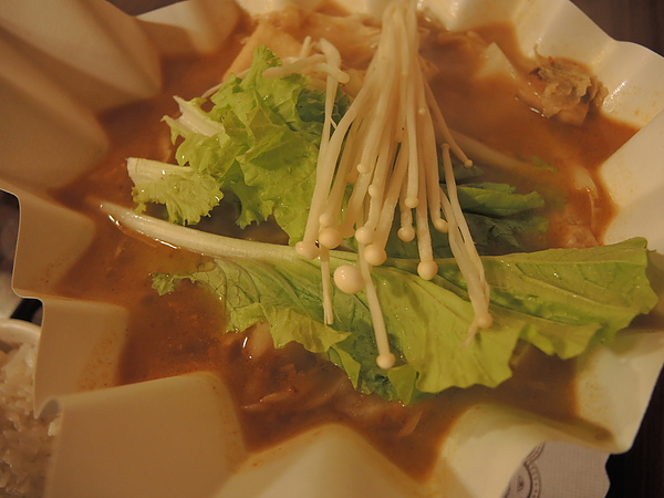 常璟紙火鍋：(食記) 常璟紙火鍋 & 龍潭路小吃