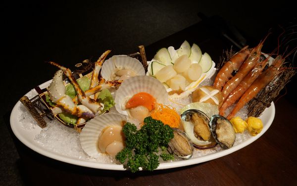 鼎王麻辣鍋(光復店):鼎王麻辣鍋-光復店 ♥ 鴛鴦鍋 ♥ 帝王蟹海鮮拼盤好彭派 ♥松山美食