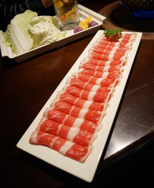 鼎王麻辣鍋(光復店):鼎王麻辣鍋-光復店 ♥ 鴛鴦鍋 ♥ 帝王蟹海鮮拼盤好彭派 ♥松山美食