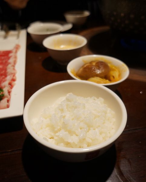 鼎王麻辣鍋(光復店):鼎王麻辣鍋-光復店 ♥ 鴛鴦鍋 ♥ 帝王蟹海鮮拼盤好彭派 ♥松山美食