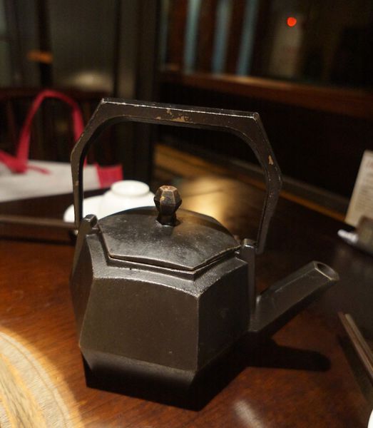 鼎王麻辣鍋(光復店):鼎王麻辣鍋-光復店 ♥ 鴛鴦鍋 ♥ 帝王蟹海鮮拼盤好彭派 ♥松山美食