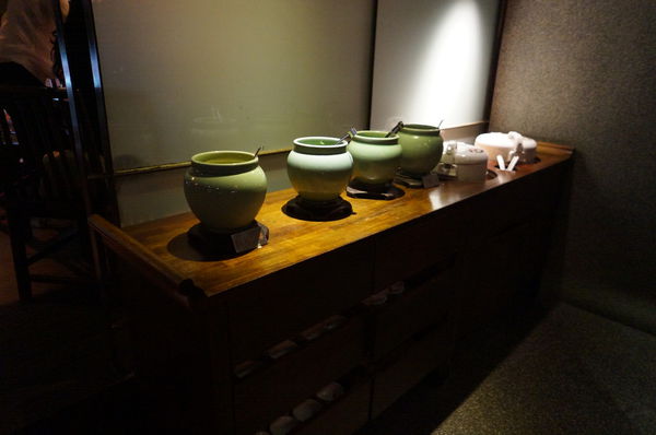 鼎王麻辣鍋(光復店):鼎王麻辣鍋-光復店 ♥ 鴛鴦鍋 ♥ 帝王蟹海鮮拼盤好彭派 ♥松山美食