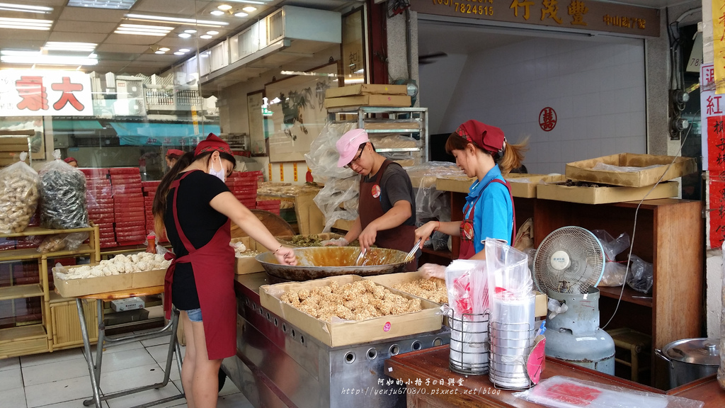 日興堂囍餅 (9).jpg