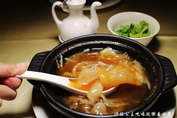 鼎極魚翅:台北魚翅餐廳 『鼎極魚翅』高貴不貴現在加碼買一再送一"捷運雙連站"