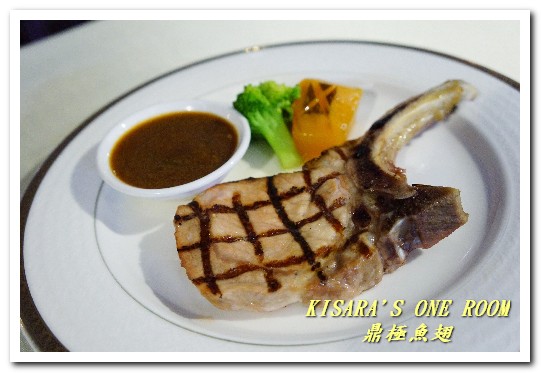 鼎極魚翅:台北魚翅餐廳.平民也能夠享受上流社會的頂級套餐──鼎極魚翅