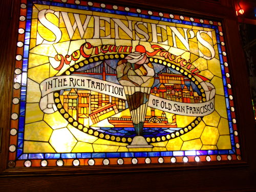 SWENSENS雙聖美式餐廳：【台中食記】古歐式城堡建築與茹絲葵比鄰 @SWENSENS雙聖美式餐廳