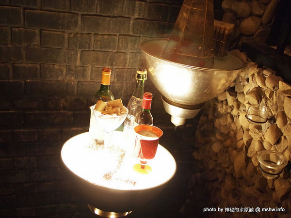 法義風味人文餐廳:【食記】歐風古堡覓食趣?口感獨特的豬腳 @ 台中西區-法義風味人文餐廳-The People Cafe