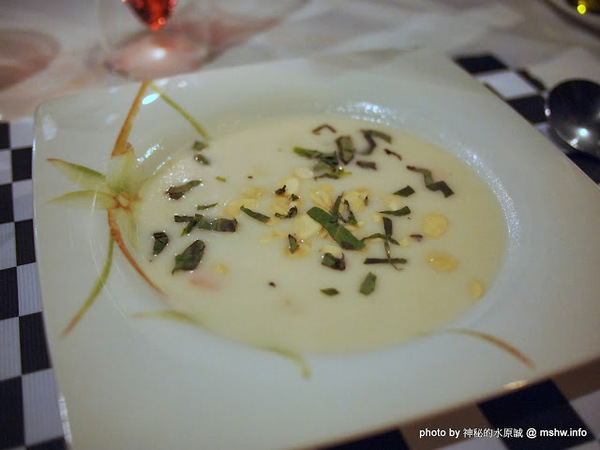 法義風味人文餐廳:【食記】歐風古堡覓食趣?口感獨特的豬腳 @ 台中西區-法義風味人文餐廳-The People Cafe