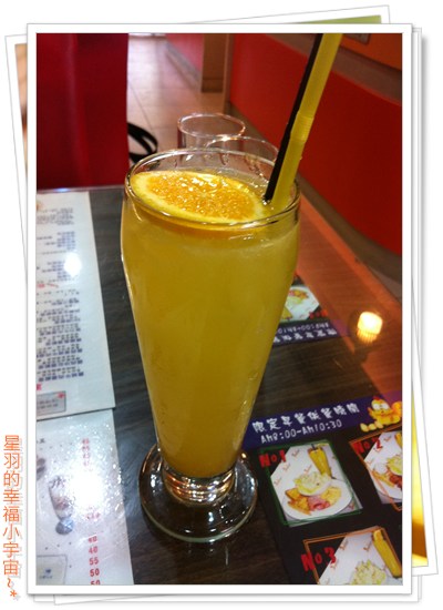 3mins美式餐廳(精城旗艦店)：【星羽愛美食-台中】吃不懂的美式早午餐店~3mins。