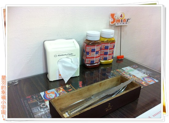 3mins美式餐廳(精城旗艦店)：【星羽愛美食-台中】吃不懂的美式早午餐店~3mins。