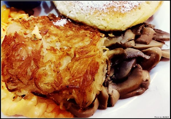 3mins美式餐廳(精城旗艦店)：【台中．美食】３ＭＩＮＳ美式餐廳～服務態度極佳餐點也不賴♥