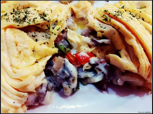 3mins美式餐廳(精城旗艦店)：【台中．美食】３ＭＩＮＳ美式餐廳～服務態度極佳餐點也不賴♥