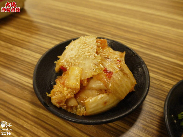 大海豚骨拉麵(台中店)：台中SOGO百貨旁人氣拉麵店，大海豚骨拉麵(台中店)