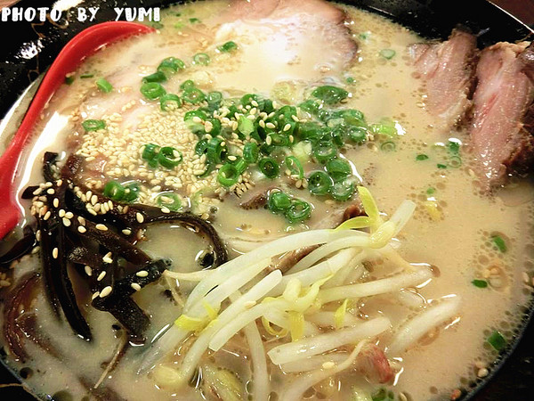 大海拉麵:【台中食記】推!超霸氣叉燒肉及蔥花不怕你吃~客製化叉燒拉麵/蔥花拉麵~cp值爆表@大海拉麵