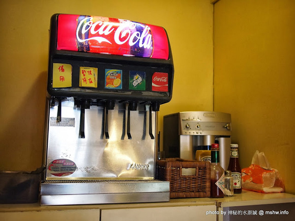 布宜諾比薩:【食記】台中西區-布宜諾披薩-Pizza Buena : 味道與份量尚可~不過還是去另一間吃好了@@