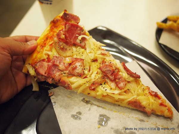 布宜諾比薩:【食記】台中西區-布宜諾披薩-Pizza Buena : 味道與份量尚可~不過還是去另一間吃好了@@