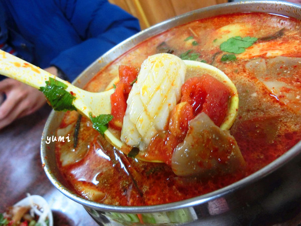 雲食泰風：【台中食記】cp值爆表! 雲南美食 泰國風味@雲食泰風
