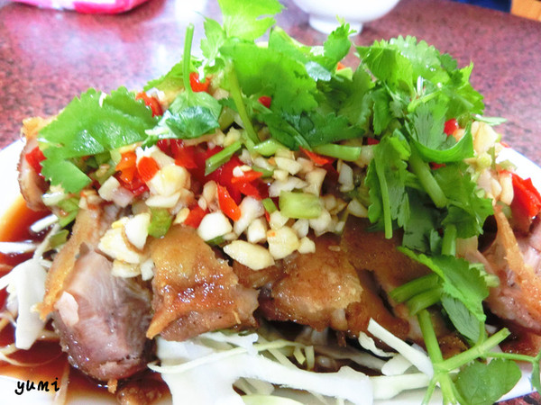 雲食泰風：【台中食記】cp值爆表! 雲南美食 泰國風味@雲食泰風