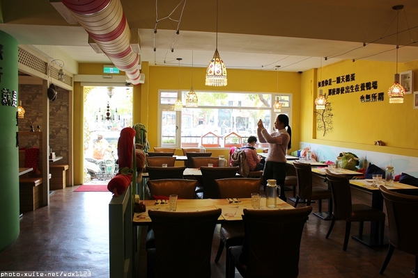 安徒生童話鄉村廚:安徒生童話鄉村廚✪溫馨可愛的餐廳,親子聚餐的好去處~103.01.09