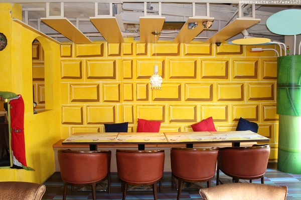 安徒生童話鄉村廚:安徒生童話鄉村廚✪溫馨可愛的餐廳,親子聚餐的好去處~103.01.09